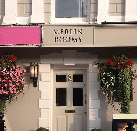 The Merlin มาร์ลบะระ ภายนอก รูปภาพ