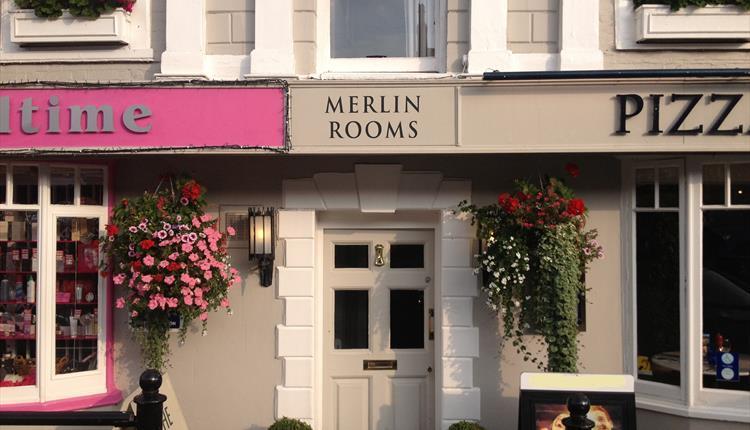 The Merlin มาร์ลบะระ ภายนอก รูปภาพ